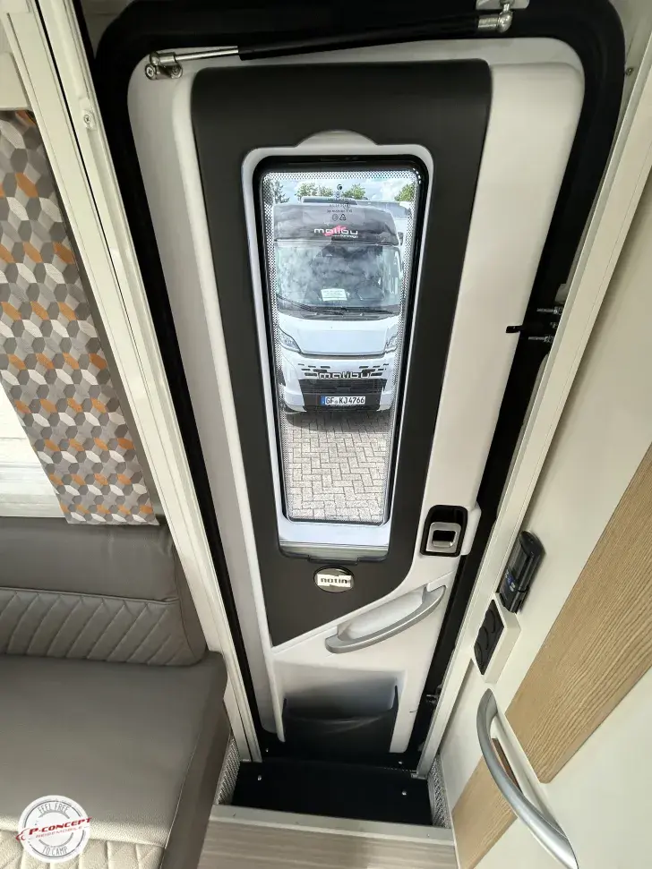 Fahrzeugbild Notin Progress VERA 1 Hd.-Solar-LiFePo 200Ah #23