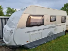 Fahrzeugbild Knaus Südwind 500 FU Gepflegter Wohnwagen #1