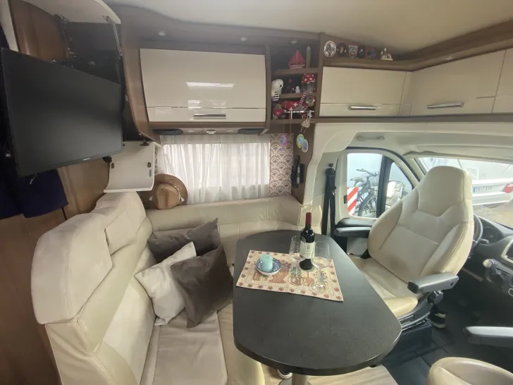 Fahrzeugbild Carthago c-tourer 143 LE Gut gepflegt #2