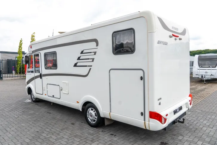 Fahrzeugbild Hymer B 578 *2xLithium*2xSolar*Wechselr.*SAT*TV*RFK #3