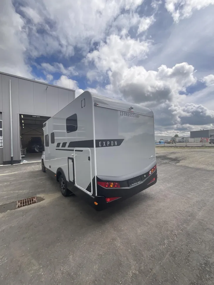 Fahrzeugbild Crosscamp EXPDN 7.0 E Peugeot #4