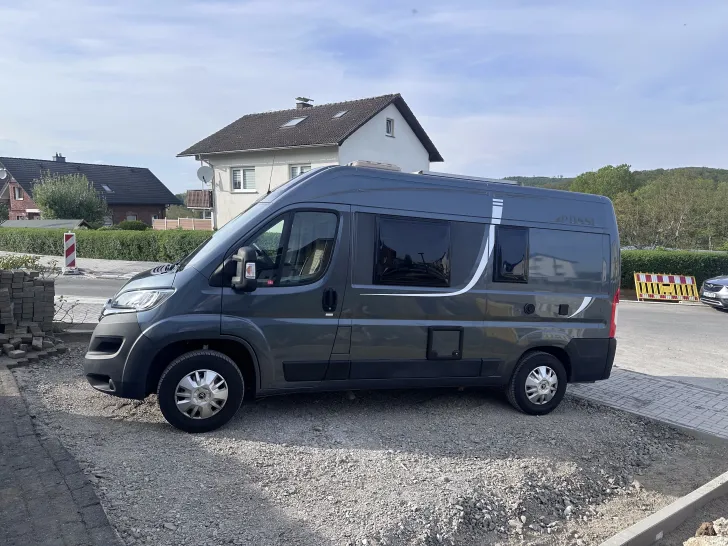 Fahrzeugbild Pössl D-Line Roadcamp R 540 gepflegt, autark #1