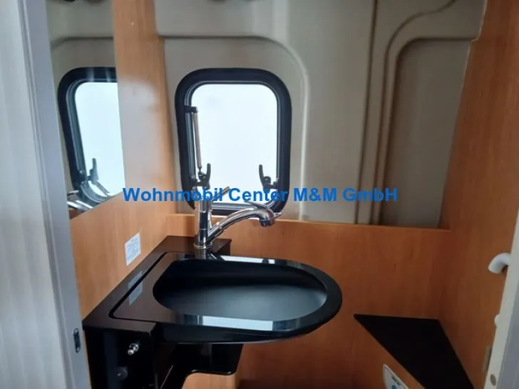Fahrzeugbild Pössl RoadStar 600 L Markise Navi Kamera #15