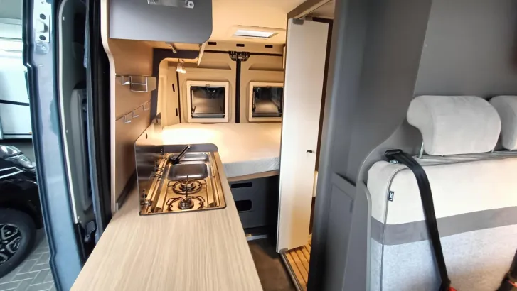 Fahrzeugbild LMC Innovan 600 #8