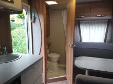 Fahrzeugbild Weinsberg CaraOne 390 QD Sehr gut gepflegt #4