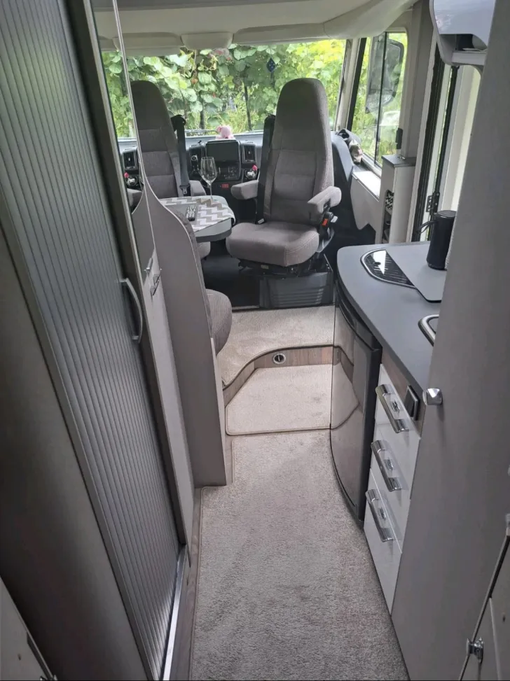Fahrzeugbild Hymer Exsis-i 474 Facelift Zannriemen/ Insp.neu #3