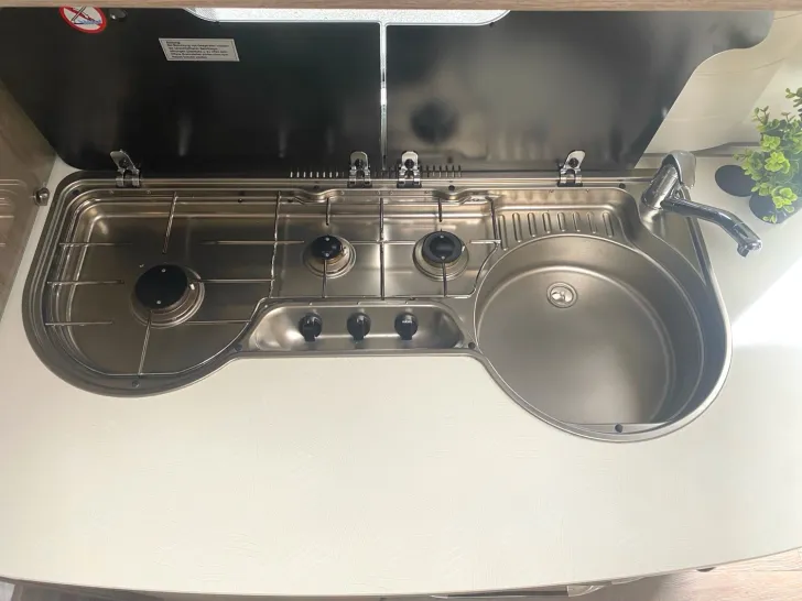 Fahrzeugbild Hobby De Luxe 455 UF Verkauf an Händler #9
