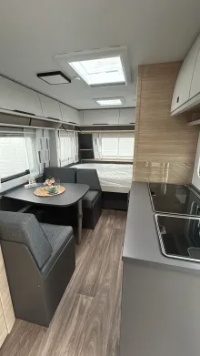 Fahrzeugbild Fendt Apero 495 SKM Abverkaufs-Aktion! Stockbetten #5