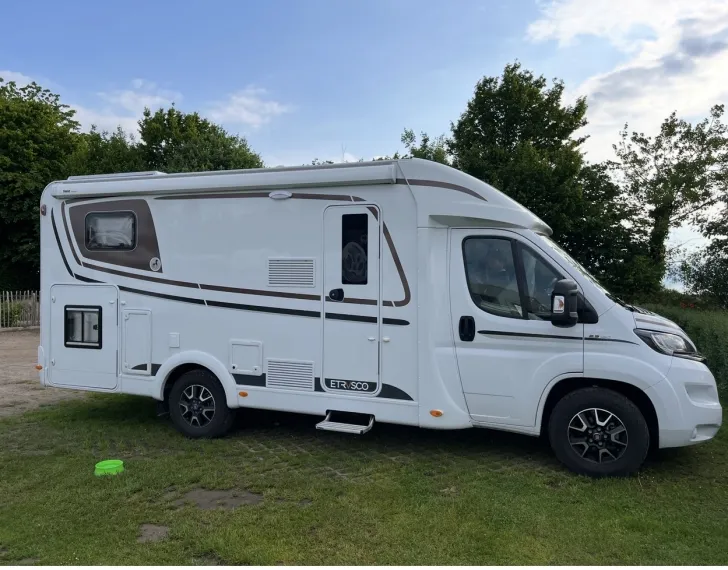 Fahrzeugbild Etrusco T 6900 SB Mit Waumobil Hundeum #2