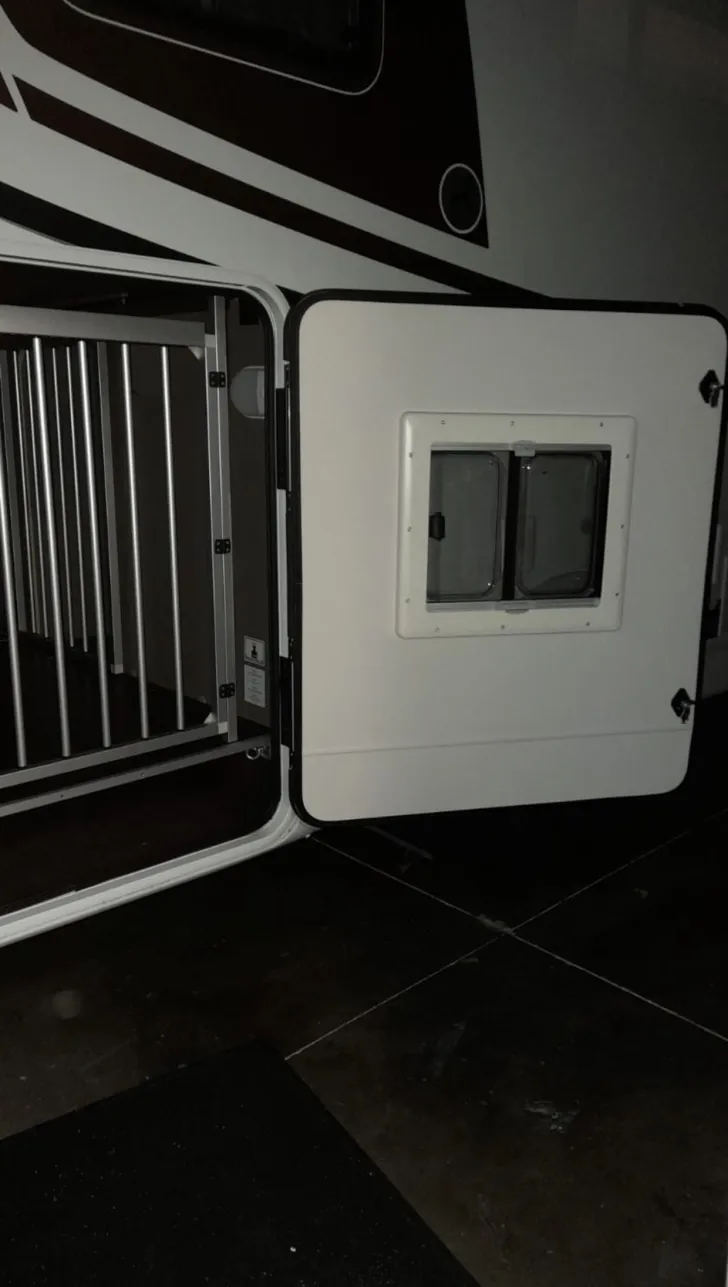 Fahrzeugbild Etrusco T 6900 SB Mit Waumobil Hundeum #7