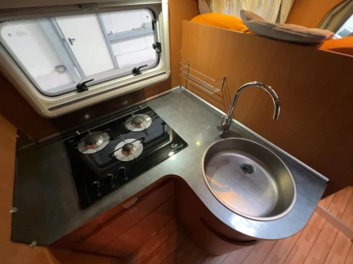 Fahrzeugbild GIOTTILINE Therry T 37/Einzelbetten/Garage/AHK/Luftfederung #14