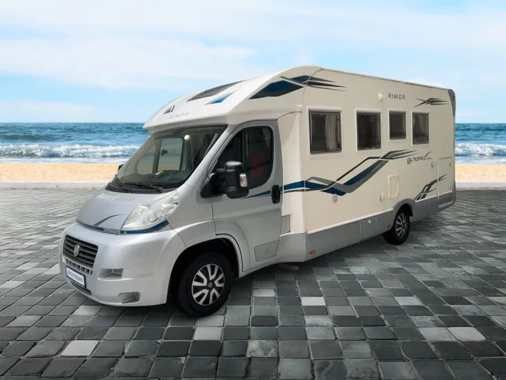 Fahrzeugbild Rimor Europeo 95 Plus/Einzelbetten+Hubbett/Garage #2