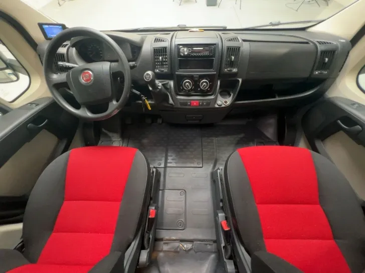 Fahrzeugbild Rimor Europeo 95 Plus/Einzelbetten+Hubbett/Garage #7