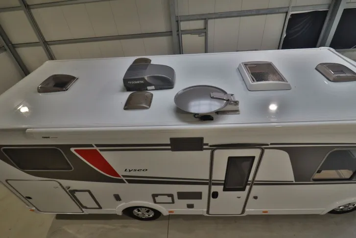 Fahrzeugbild Bürstner Lyseo I 728 G/Einzelbetten/Heckgarage/2xKlima #5