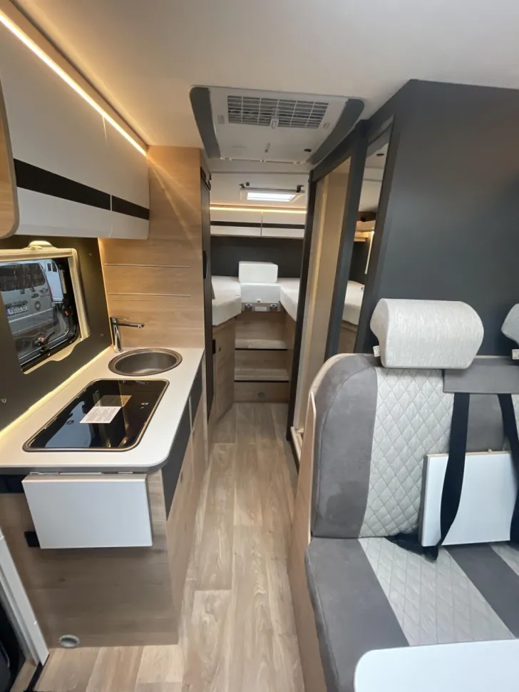 Fahrzeugbild Dethleffs Globebus Camp Active T 4 #11