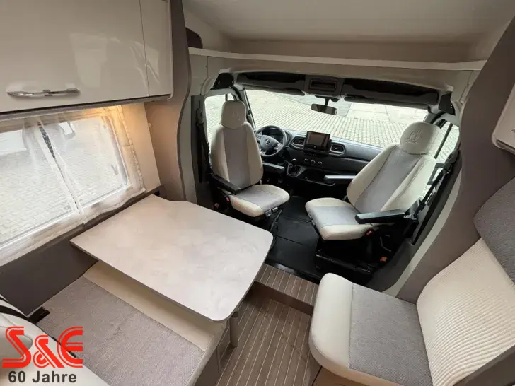 Fahrzeugbild Etrusco V Renault 6.8 SR #8