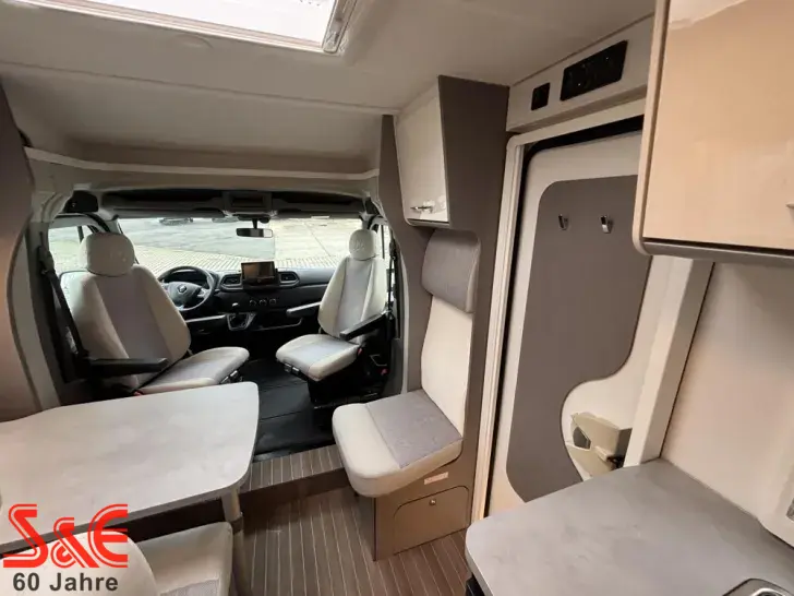 Fahrzeugbild Etrusco V Renault 6.8 SR #15
