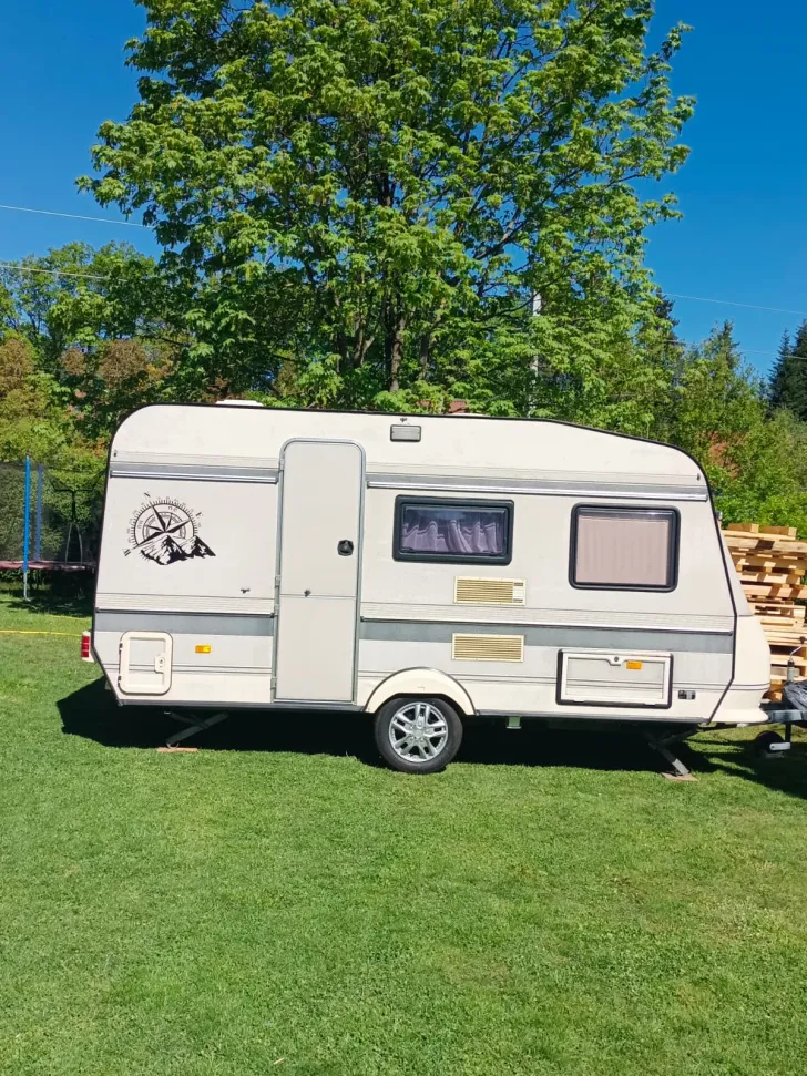 Fahrzeugbild Hobby De Luxe 420 TM gut gepflegt #1