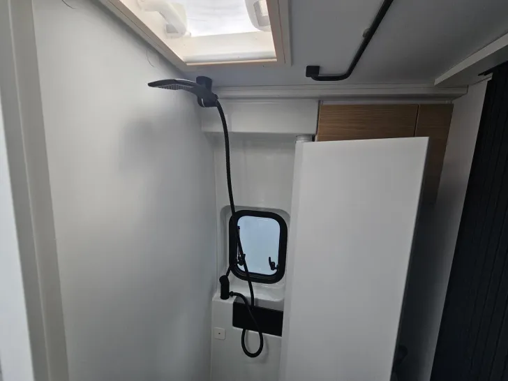 Fahrzeugbild Adria Twin ALL-IN 540 SPB Solar|Markise|AHK|Alu-Räder #16