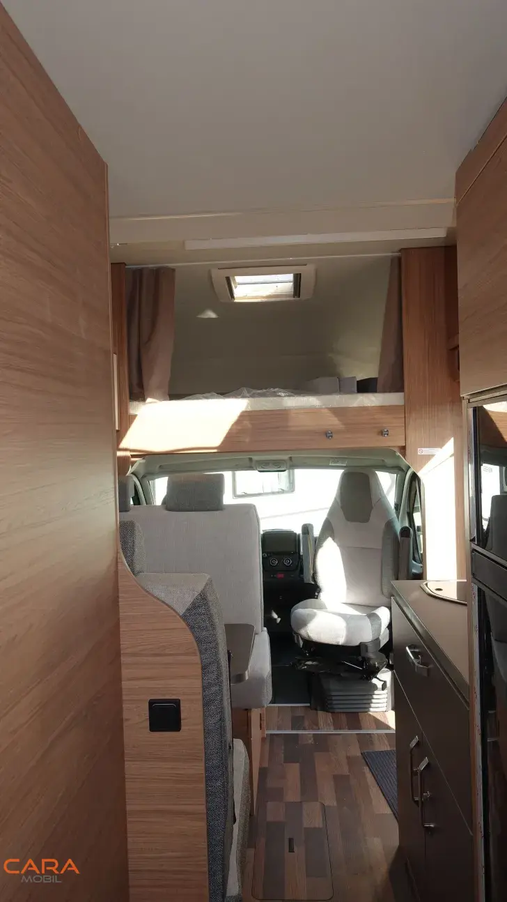Fahrzeugbild Weinsberg CaraHome 650 DG Sofort verfügbar #9