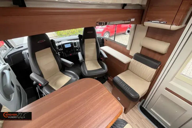 Fahrzeugbild LMC Explorer 720 G #21
