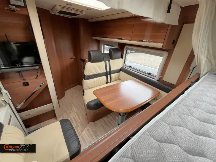 Fahrzeugbild LMC Explorer 720 G #24