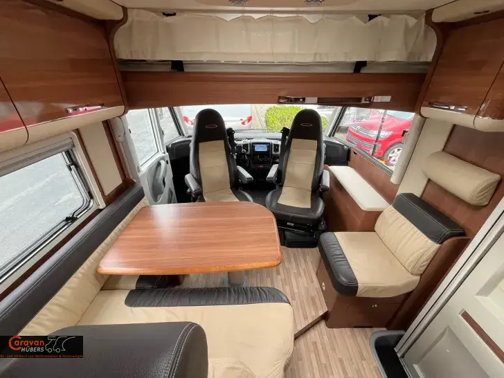 Fahrzeugbild LMC Explorer 720 G #33