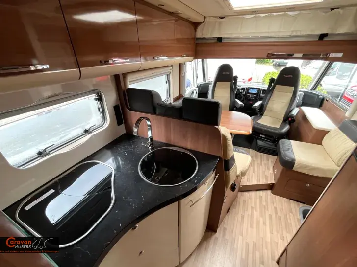 Fahrzeugbild LMC Explorer 720 G #34