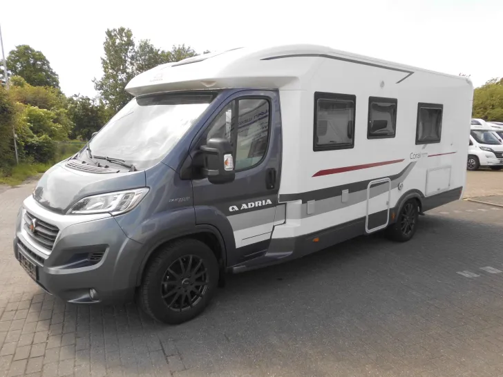 Fahrzeugbild Adria Coral Supreme S 670 SLT Top Zustand Top Ausstattung #4