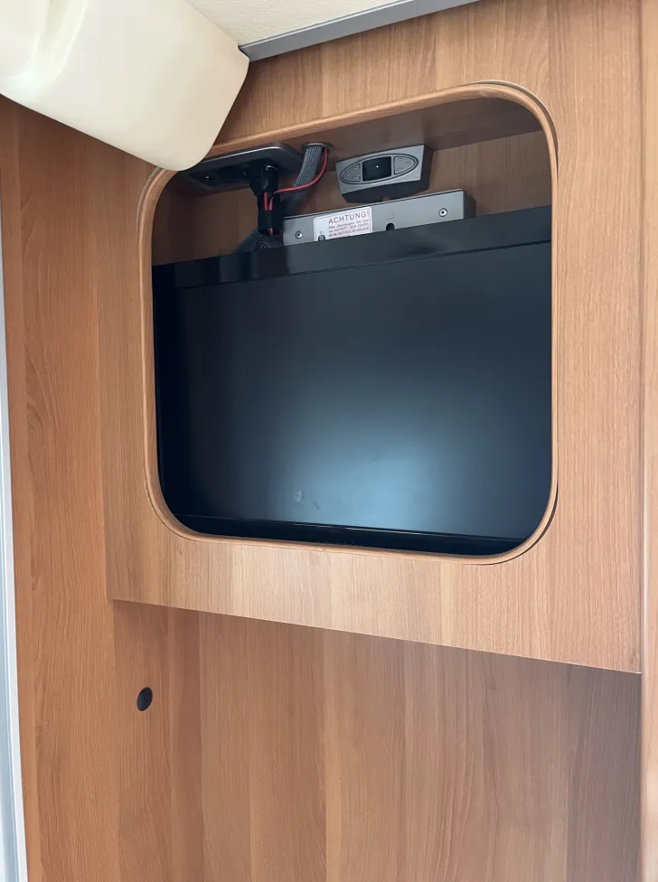 Fahrzeugbild Laika Ecovip 329 *Markise*RFK*SAT*TV*Hubbett* #9