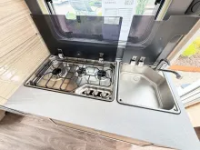 Fahrzeugbild Fendt Bianco Activ 550 KMG/2.000 kg/Einzelbettauszug #13