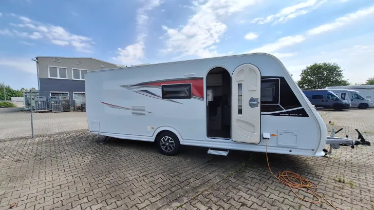 Fahrzeugbild Kabe Estate 600 GDL #2
