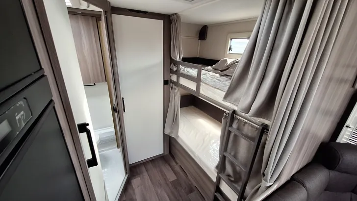 Fahrzeugbild Kabe Estate 600 GDL #8