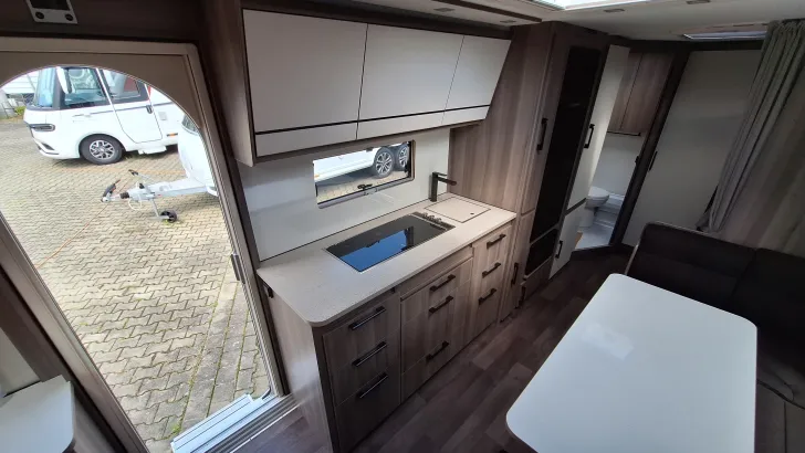 Fahrzeugbild Kabe Estate 600 GDL #9