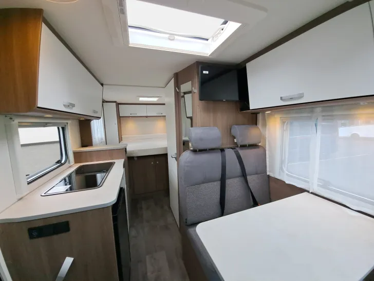 Fahrzeugbild Carado V 339 Pro+, Solar, LTE, TV-Paket #9