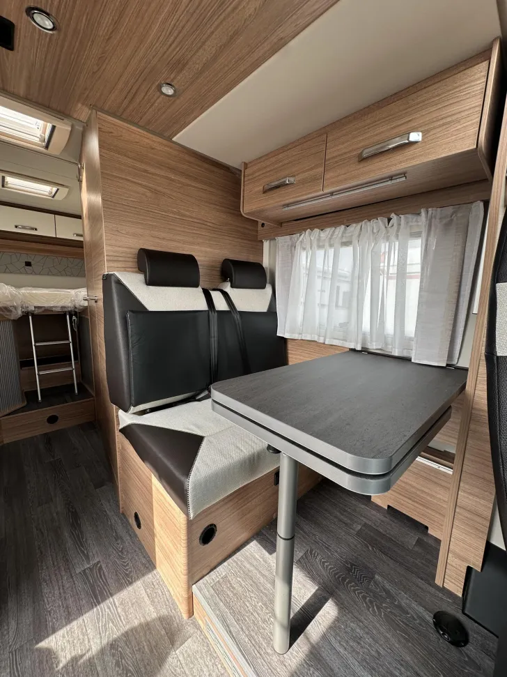 Fahrzeugbild Weinsberg CaraSuite EDITION SPICY 650 MEG #7