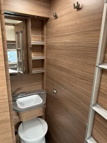 Fahrzeugbild Weinsberg CaraSuite EDITION SPICY 650 MEG #13