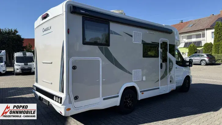 Fahrzeugbild Chausson Teilintegrierte 627GA Titanium Premium WENIG KM! - TOP GEPFLEGT #3