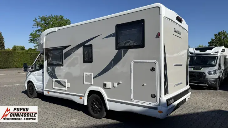 Fahrzeugbild Chausson Teilintegrierte 627GA Titanium Premium WENIG KM! - TOP GEPFLEGT #5
