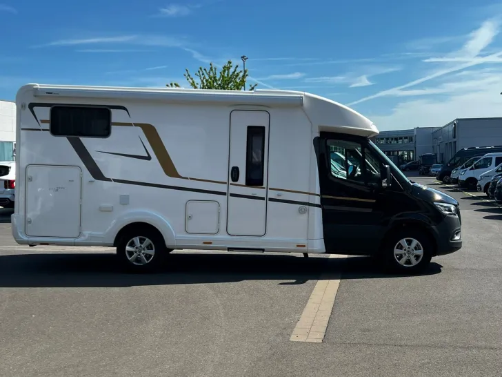 Fahrzeugbild Eura Mobil Profila T 696 EB Mond+Assis.Pak.+4 Pers. #5