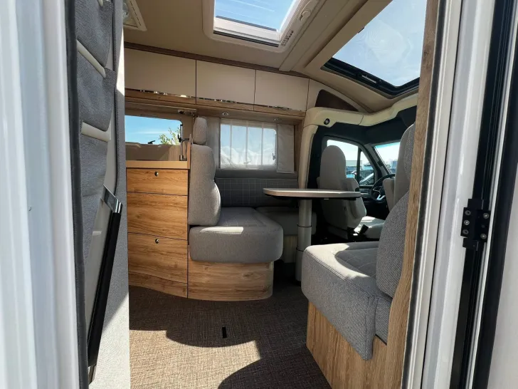 Fahrzeugbild Eura Mobil Profila T 696 EB Mond+Assis.Pak.+4 Pers. #10