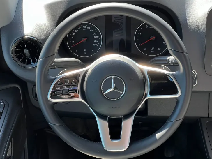 Fahrzeugbild Eura Mobil Profila T 696 EB Mond+Assis.Pak.+4 Pers. #12
