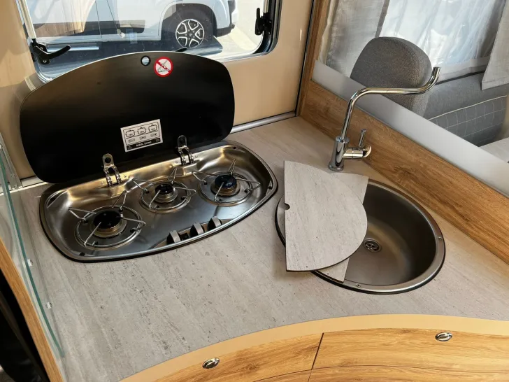 Fahrzeugbild Eura Mobil Profila T 696 EB Mond+Assis.Pak.+4 Pers. #15
