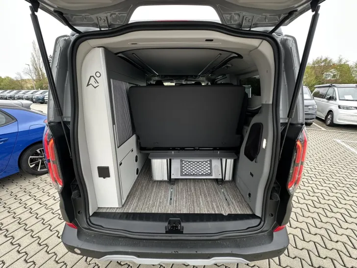 Fahrzeugbild Panama PEAK 10 + Active 4x4 GJR SCA Dach Verdunkel. #8