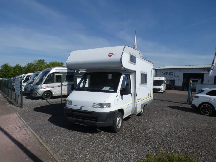 Fahrzeugbild Bürstner Alkoven A 530 Active #1