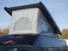 Fahrzeugbild Malibu Van First Class - Two Rooms 640 LE RB charming GT skyview Aufbauklima, Hubdach #2