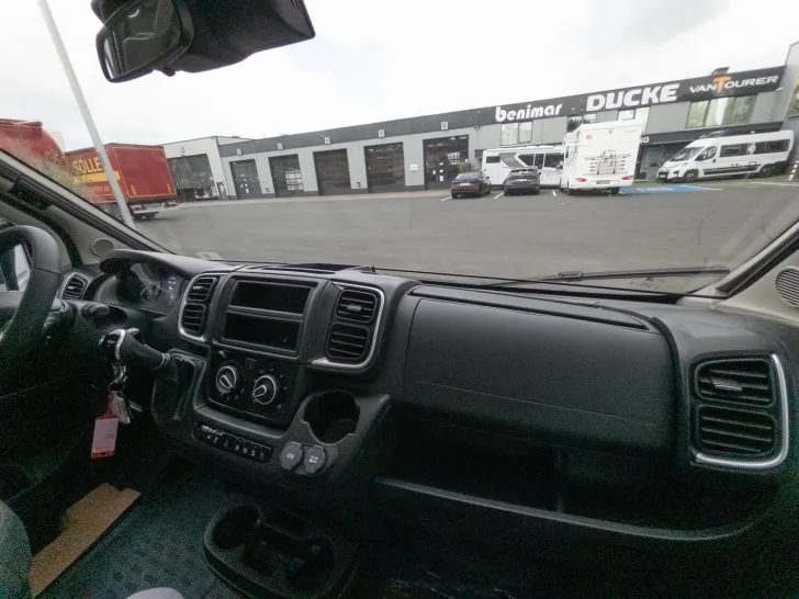 Fahrzeugbild LMC Cruiser 750 EF Frühjahrsstart #11