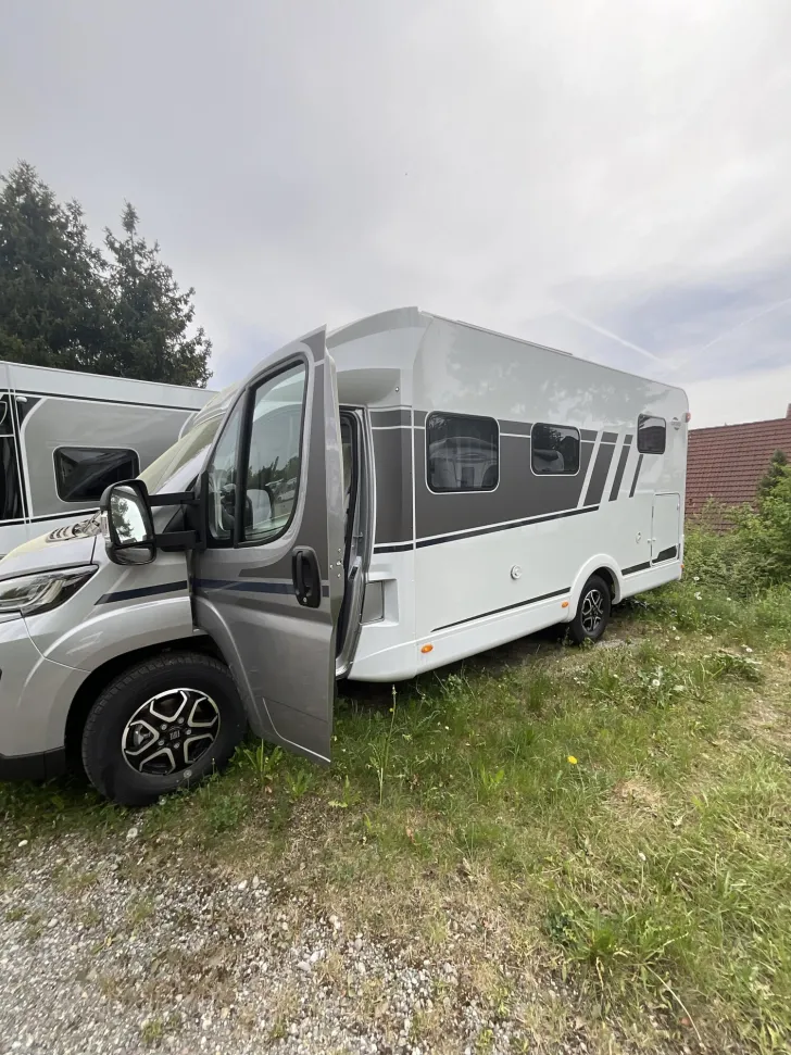 Fahrzeugbild Carado T 338 Solar, Navi, Rückfahrkamera, Fahrradträger #8