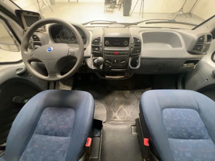 Fahrzeugbild Heku T 593/Festbett/Garage/Klima/Markise/1. Hand #6