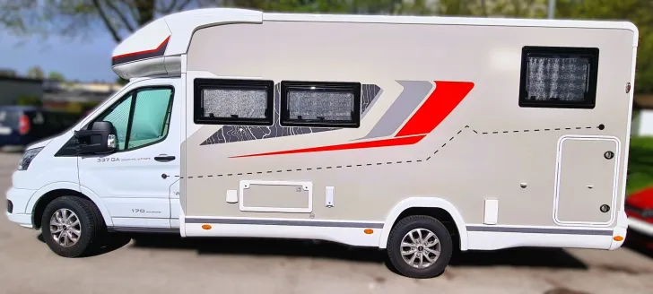 Fahrzeugbild Challenger Teilintegriert 337GA Graphite Ultimate 3100 KM - viel Zubeh #5